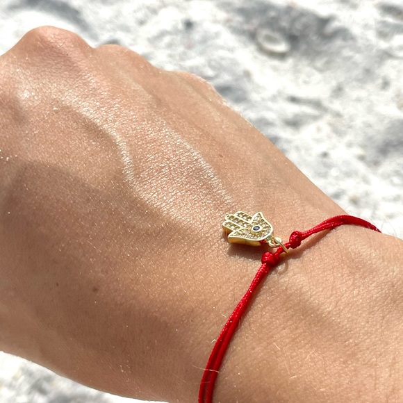 Red string hamsa hand bracelet - Picture 5 of 5